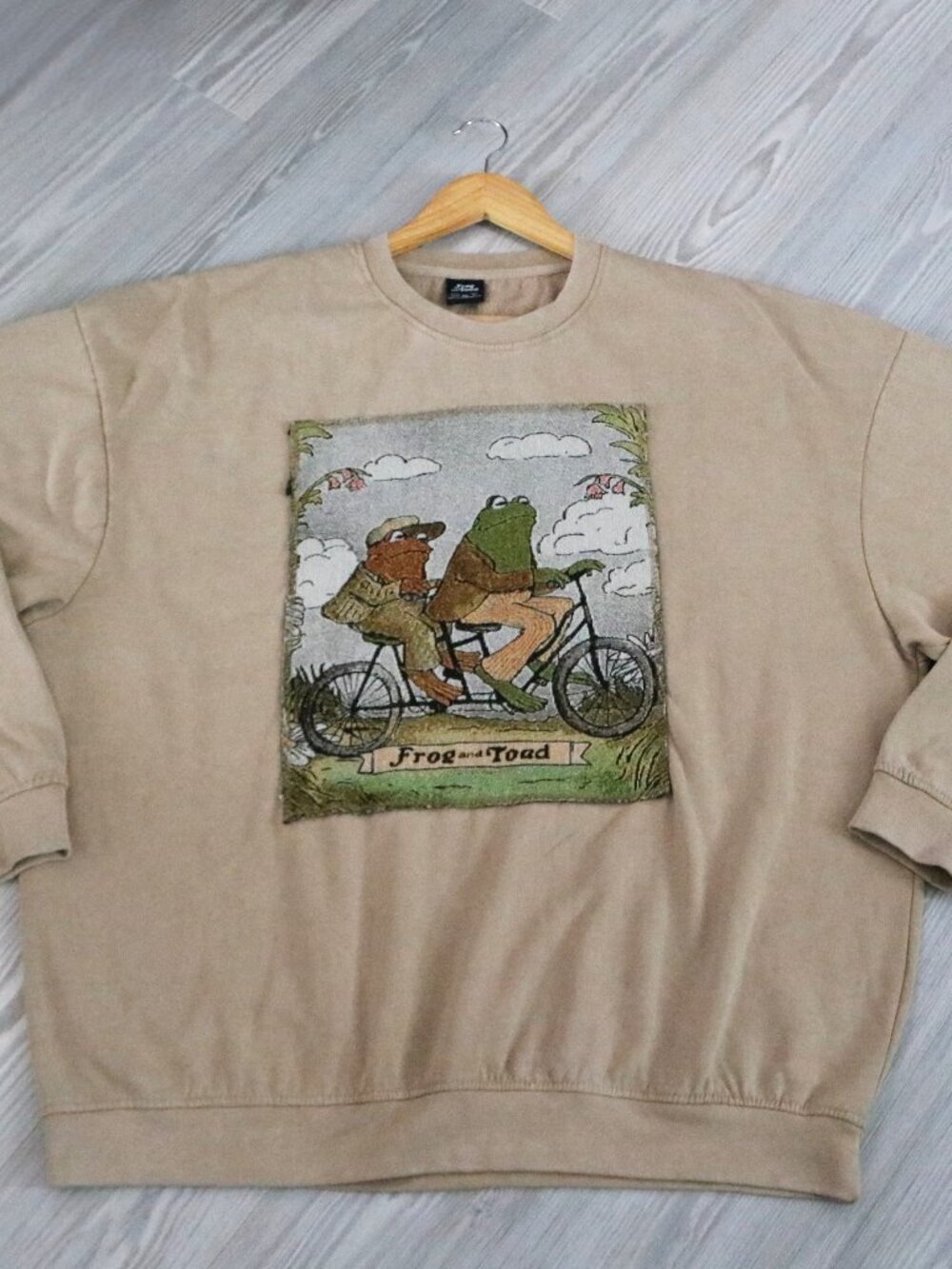 Frog and Toad Vintage Classic Book Cover Tapestry Crewneck Sweatshirt 2XL